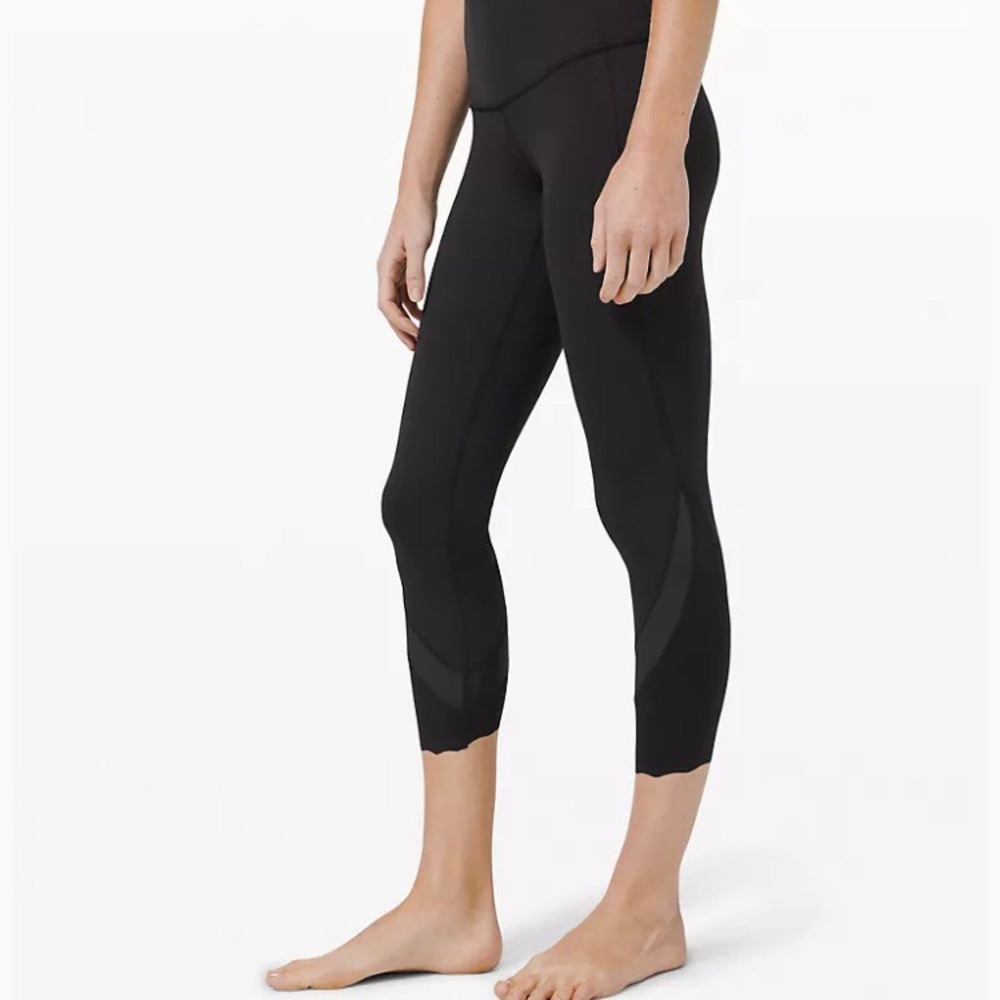 NWT Black Lululemon Wunder Under HR Crop 23”